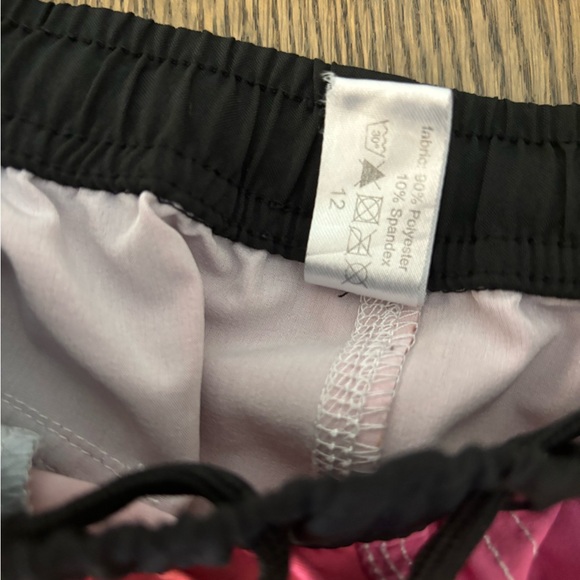 RAD swim board shorts. Size kids 12. EUC. - Picture 4 of 9